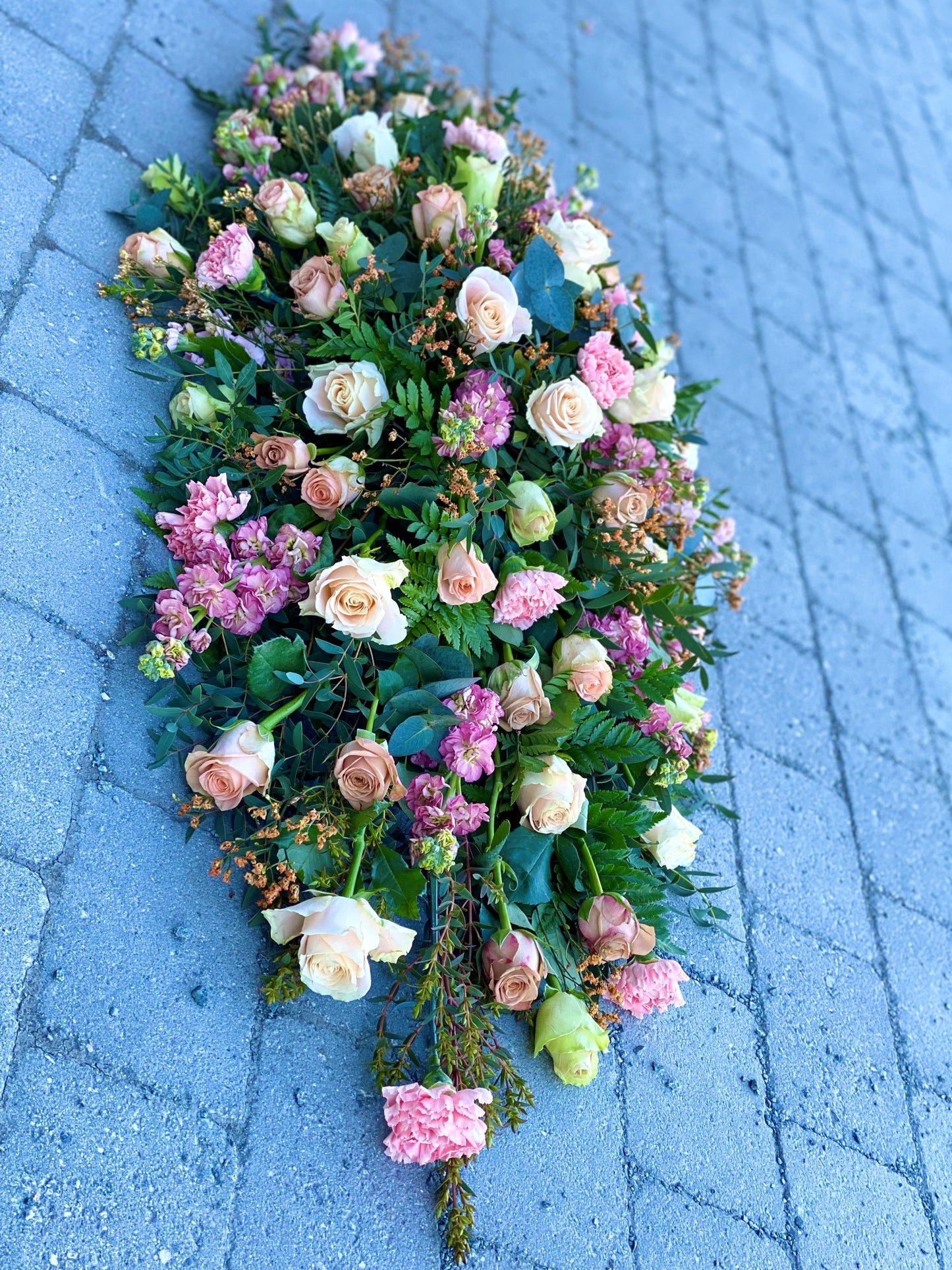 Kistedekorasjon-Dus rosa