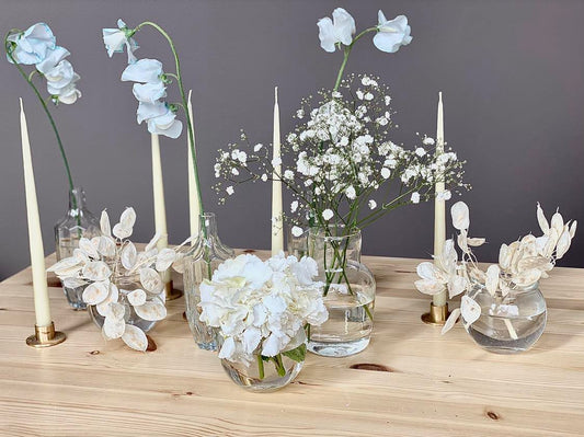 Enkle blomster i vase